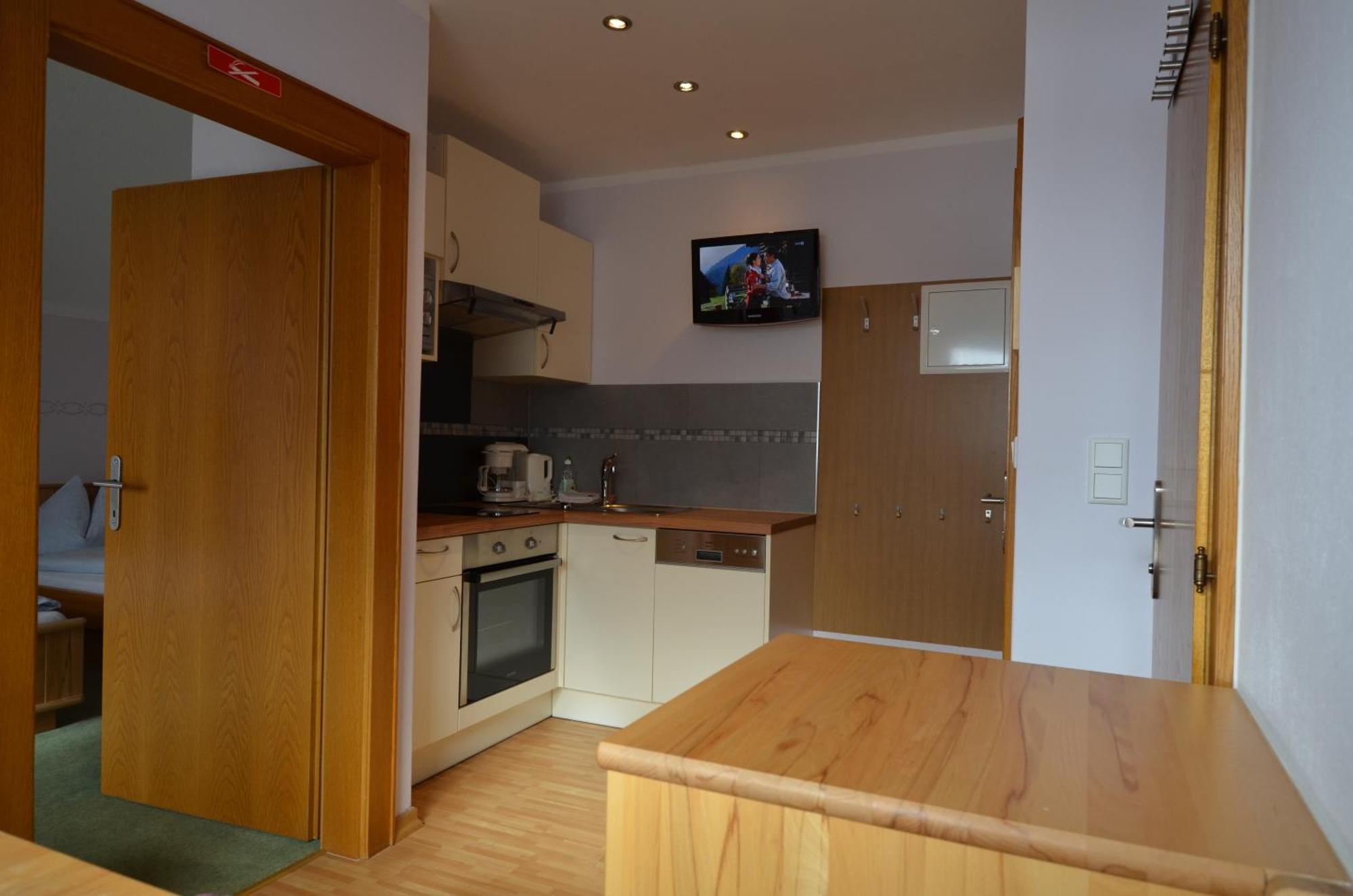 Appartements-Pension Lindenheim Schladming Zimmer foto